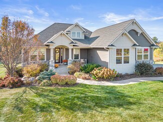 374 Meadow Valley Trail, Troy Township, WI 54016