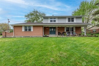 2318 Lantern Hill Dr, Dayton, OH 45459