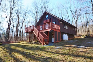 713 Shippee Rd, Readsboro, VT 05350
