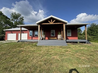4768 Enlow Rd, Athens, OH 45701