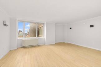 322 W 57th St Unit 24V, New York, NY 10019