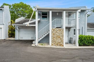 25 Watercolor Way Unit 25, Naples, FL 34113