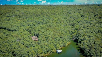 5 Bay Shore Dr, Greers Ferry, AR 72067