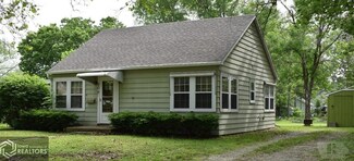 209 N West St, Corydon, IA 50060