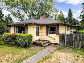 8728 224th St SW, Edmonds, WA 98026