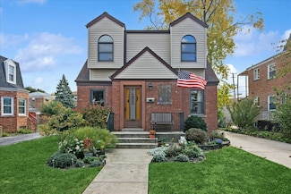 7531 W Cleveland St, Niles, IL 60714