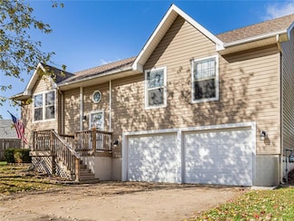 128 SE 1171, Knob Noster, MO 65336