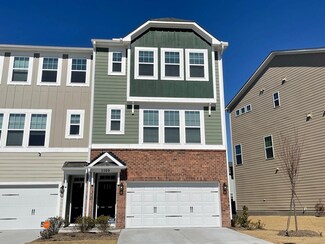 1051 Manorhaven Dr Unit 16, Durham, NC 27703
