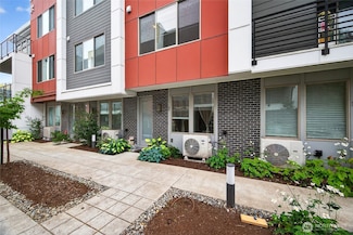 11521 117th Ln NE Unit 2, Kirkland, WA 98033