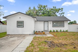 1730 Avenue C NE, Winter Haven, FL 33881