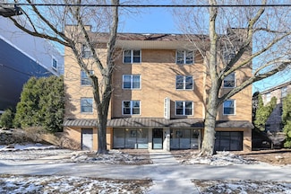 2121 N Cambridge Ave Unit 204, Milwaukee, WI 53202