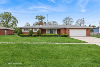 452 Miller St, Beecher, IL 60401