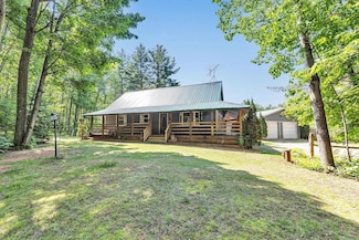 11143 Harris Rd, Suring, WI 54174