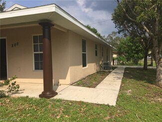 200 Glenboro Ave, Fort Myers, FL 33916