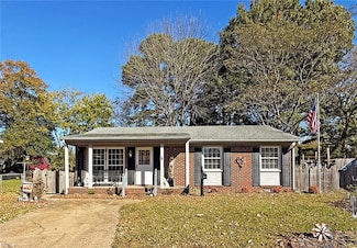 6 Brown Ct, Portsmouth, VA 23701