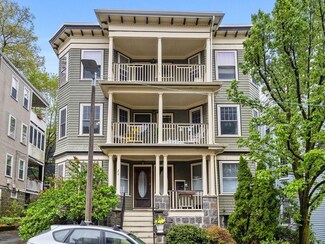 20 Parkton Rd Unit 2, Jamaica Plain, MA 02130