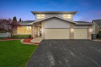 9028 Robin Ct, Orland Hills, IL 60487