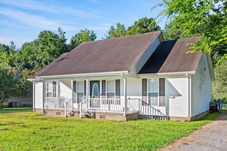 19 Pebble Creek Dr, Fayetteville, TN 37334