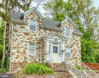 98 School Ln, Trenton, NJ 08618