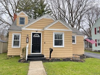 142 Everingham Rd, Syracuse, NY 13205