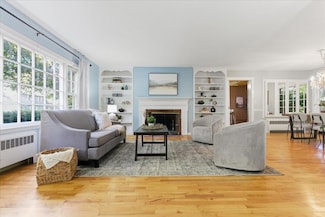 69 Dawes Ave, Auburn, ME 04210