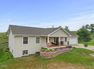 3100 27th St SE, Minot, ND 58701