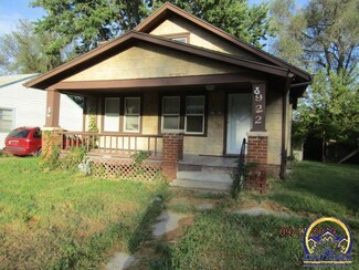 922 SW Jewell Ave, Topeka, KS 66606