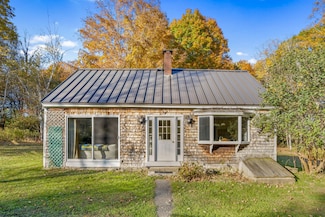 290 Back Meadow Rd, Damariscotta, ME 04543