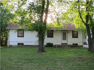 6417 N Tarrytown St, Park City, KS 67219