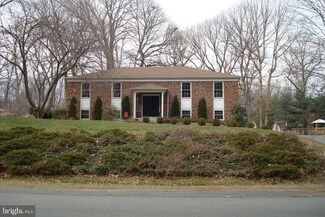 5004 Pheasant Ridge Rd, Fairfax, VA 22030