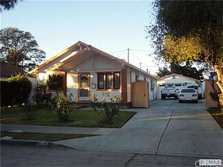 913 E Pine St, Santa Ana, CA 92701