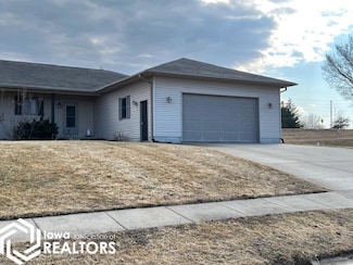 1904 S Meadow View Ave, Mount Pleasant, IA 52641