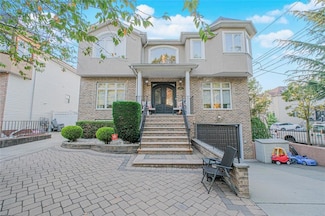 22 Alverson Ave, Staten Island, NY 10309
