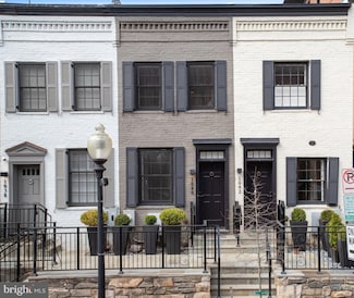 1040 31st St NW, Washington, DC 20007