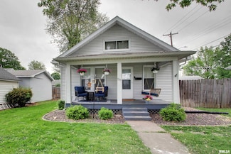 927 S 22nd St, Quincy, IL 62301