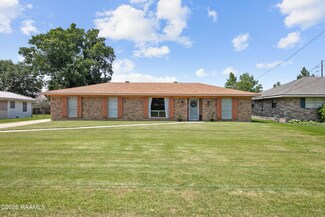 2417 Camella St, Abbeville, LA 70510
