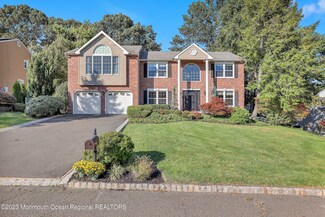 71 Hawthorne Ave, Holmdel, NJ 07733