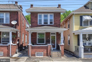 427 S 2nd St, Steelton, PA 17113