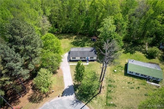 10610 Winchester Dr, Amelia Court House, VA 23002