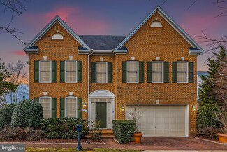 9206 Lee Masey Dr, Lorton, VA 22079