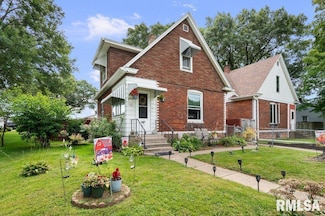 1023 S Elsie Ave, Davenport, IA 52802