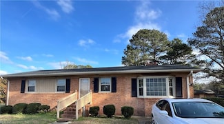 812 Milford Ln, Suffolk, VA 23434