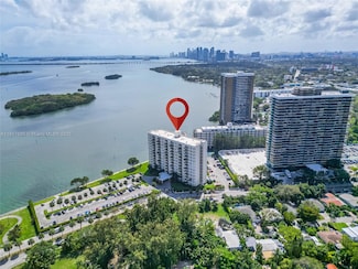 880 NE 69th St Unit 10R, Miami, FL 33138