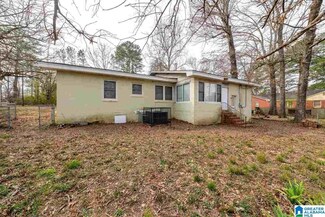 710 W Walnut St, Sylacauga, AL 35150