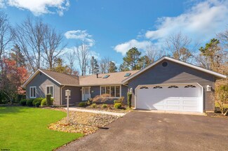 966 S Grand St, Hammonton, NJ 08037