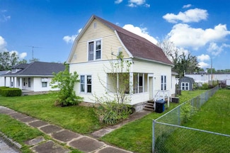 310 E Walnut St, Centerville, IN 47330