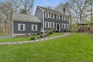 11A Hodges Rd, Foxboro, MA 02035