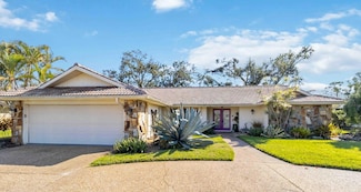 3876 Torrey Pines Blvd, Sarasota, FL 34238