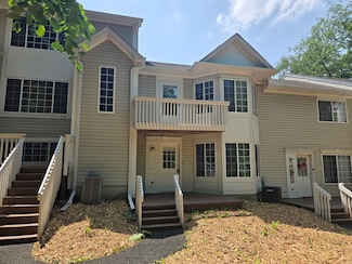 250 W Whispering Oaks Ln Unit 13, Round Lake, IL 60073