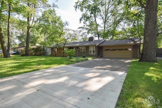 410 N Shellbark Rd, Muncie, IN 47304